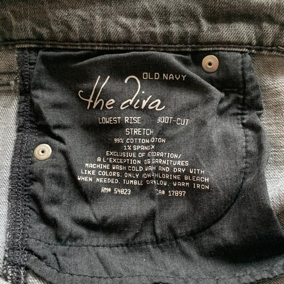 Old Navy 'The Diva' lowest rise boot cut jeans - Picture 4 of 9